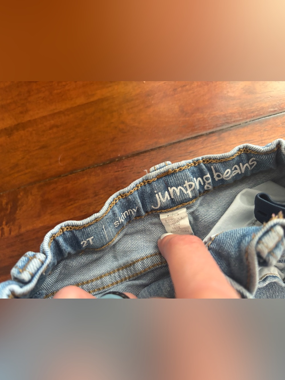 2T Lot Of 3 Pair Of Jeans Old Navy And Jumping Beans 2 Straight And 1 Skinny - Picture 4 of 16